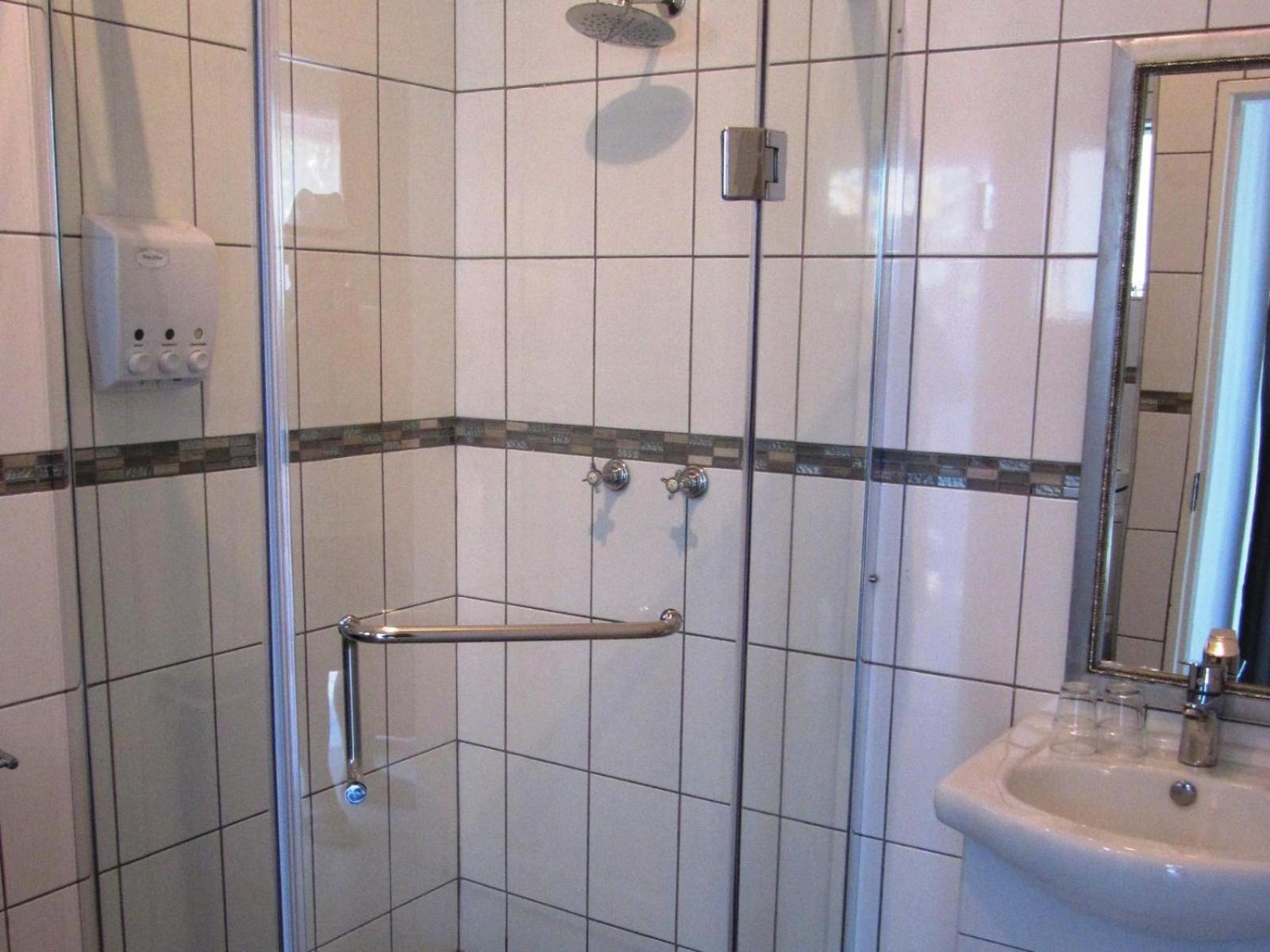Guesthouse Terra Africa Уиндхоек Екстериор снимка